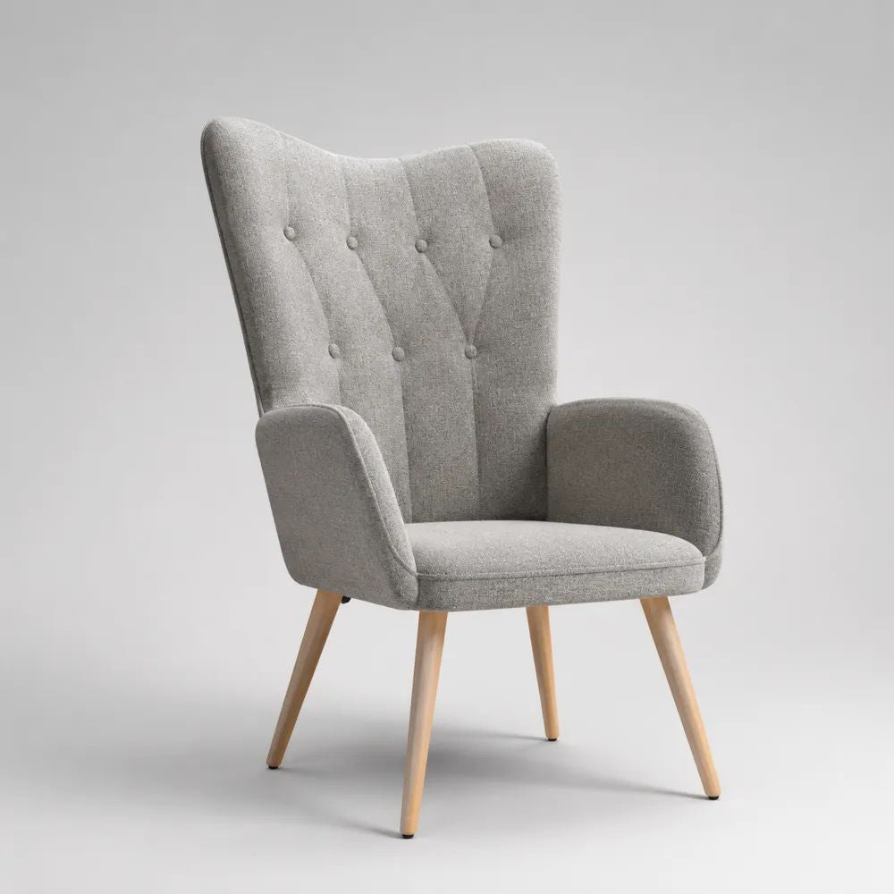 Fauteuil à oreilles gris clair en polyester avec pieds beige naturel en hévéa massif, 75 × 82 × 101 cm